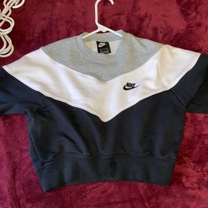 Nike cropped sweatshirt